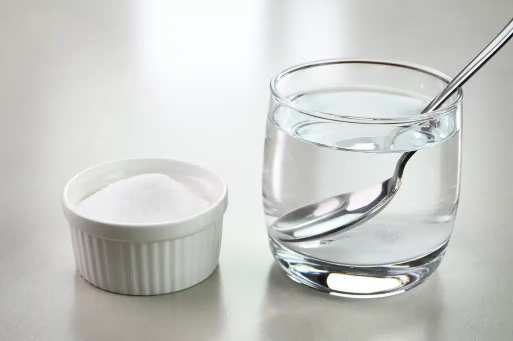 salt water gargle to fight the cold